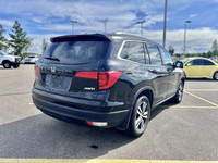 All Wheel Drive,4-Wheel Disc Brakes,Brake Assist,ABS,Power Steering,Traction Control,Tires - Rear Al... (image 8)