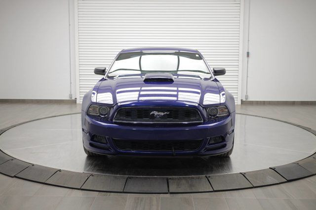 2014 Ford Mustang V6 in Cars & Trucks in Calgary - Image 2