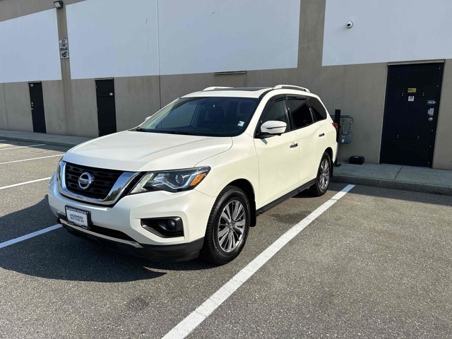 2017 Nissan Pathfinder S in Cars & Trucks in Mission - Image 3