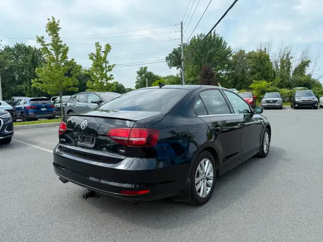 2017 Volkswagen Jetta Sedan Wolfsburg Edition | Toit ouvrant | A in Cars & Trucks in Longueuil / South Shore - Image 10