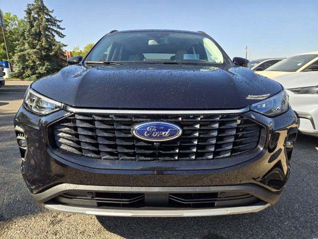 2025 Ford Escape PHEV | TRAILER TOW PKG | PHEV PREM PKG | BLIS in Cars & Trucks in Calgary - Image 4