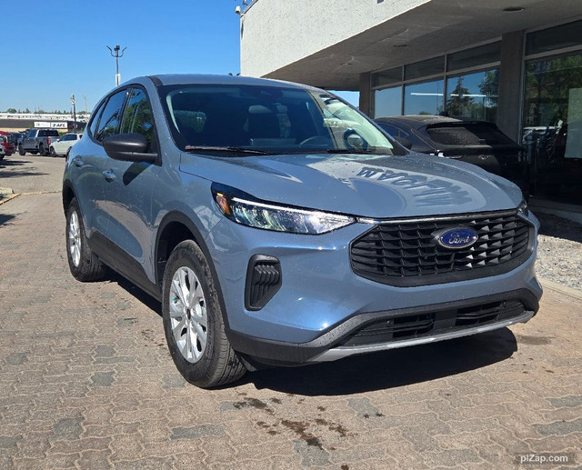 2025 Ford Escape ACTIVE | TECH PKG | COLD WEATHER PKG | in Cars & Trucks in Calgary - Image 2