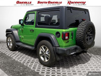 4WD / 4X4 Clean Carfax No Reported Accident Bluetooth Hands-Free 3.45 Rear Axle Ratio 17 x 7.5 Black... (image 3)