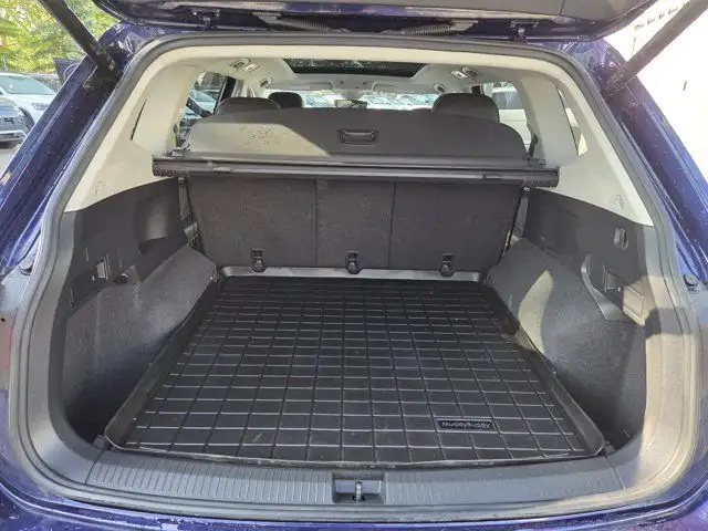 2022 Volkswagen Tiguan Comfortline in Cars & Trucks in Calgary - Image 6