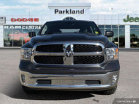 This Ram 1500 Classic delivers a Regular Unleaded V-8 5.7 L/345 engine powering this Automatic trans... (image 7)