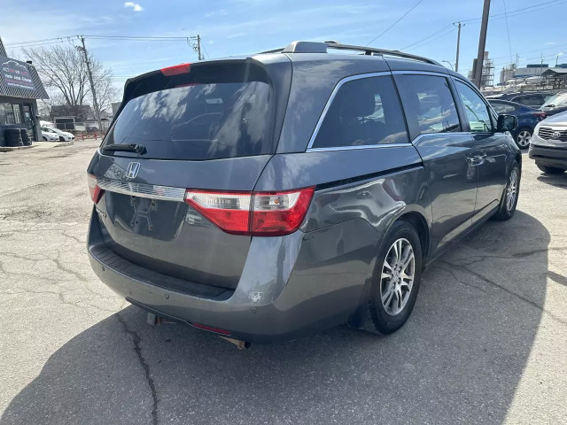 2013 HONDA Odyssey EX-L / RES * CUIR * 8 PASSAGERS * 8 PNEUS in Cars & Trucks in City of Montréal - Image 4