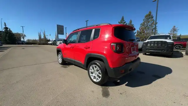 2023 Jeep Renegade North | Heated Seats in Cars & Trucks in Edmonton - Image 10