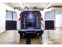 **ONE OWNER - ACCIDENT FREE** 138,224 KM This 2019 Chevrolet Express 2500 Cargo Van is powered by a... (image 9)