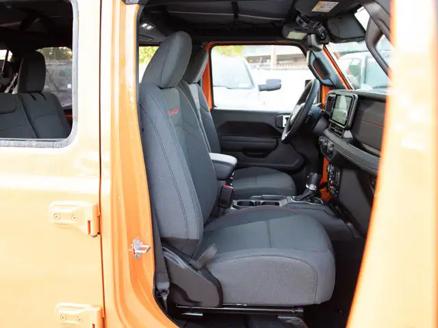 2025 Jeep Wrangler Rubicon in Cars & Trucks in Calgary - Image 27