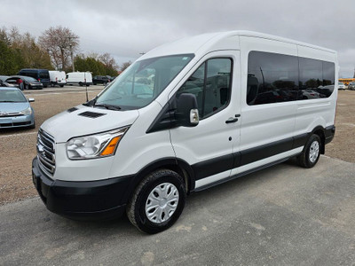  2019 Ford Transit Passenger Wagon T-350 Medium Roof XLT, 12 Pas