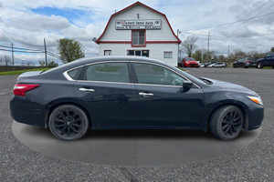 2017 Nissan Altima SV