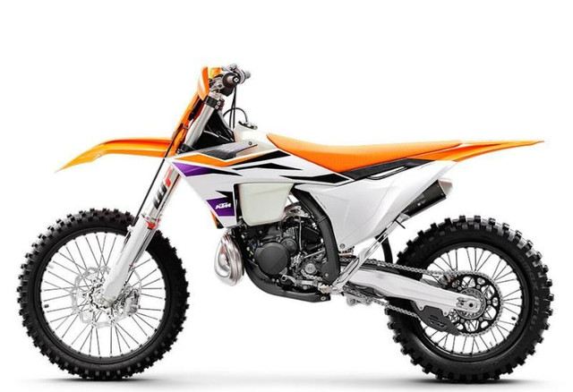 2024 KTM 250 XC in Dirt Bikes & Motocross in Laval / North Shore - Image 4