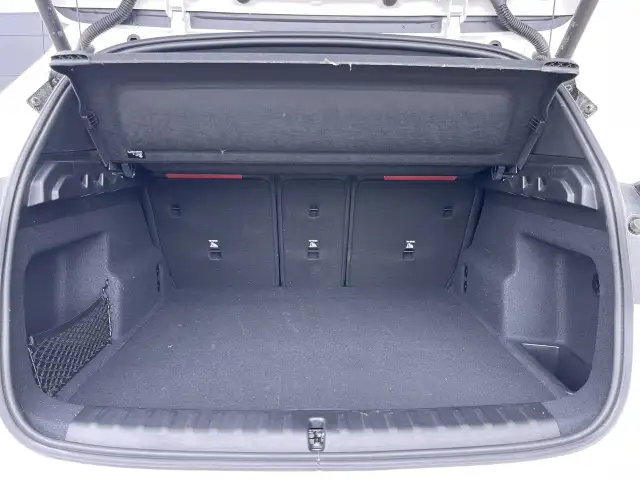 2025 BMW X1 XDrive28i in Cars & Trucks in Laval / North Shore - Image 32