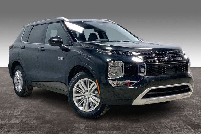 2025 Mitsubishi Outlander Phev LE S-AWC in Cars & Trucks in Edmonton - Image 2