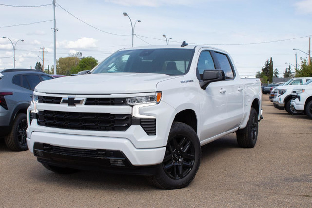 2025 Chevrolet Silverado 1500 Crew RST 4WD in Cars & Trucks in Edmonton - Image 2