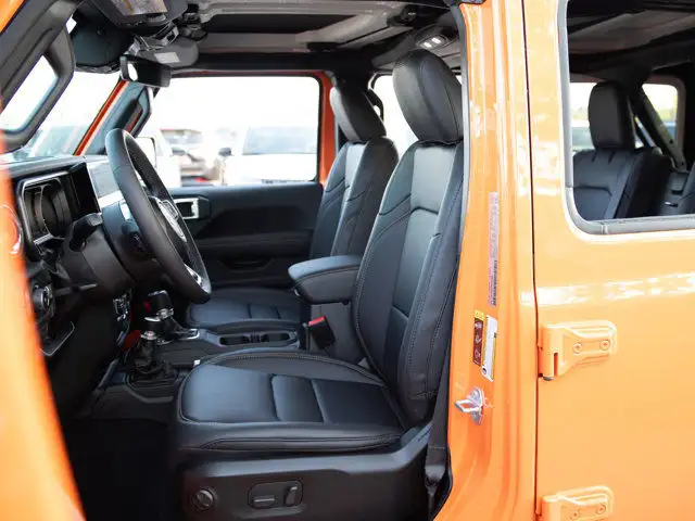 2025 Jeep Wrangler Sahara in Cars & Trucks in Calgary - Image 20