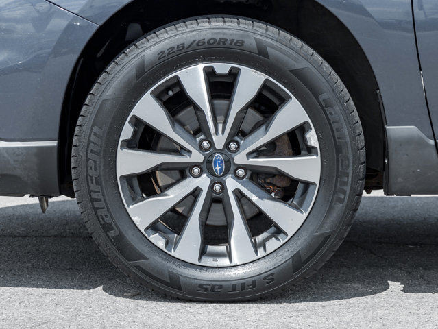 2015 Subaru Outback in Cars & Trucks in Hamilton - Image 4