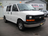 Engine: 8 Cylinder Engine 4.8L/293CI Safety Equipment Energy-absorbing steering column Child safety... (image 1)