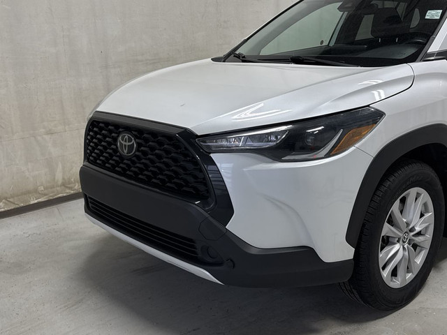 2022 Toyota Corolla Cross LE AWD - Bluetooth, Auto Start/Stop, B in Cars & Trucks in Strathcona County - Image 4