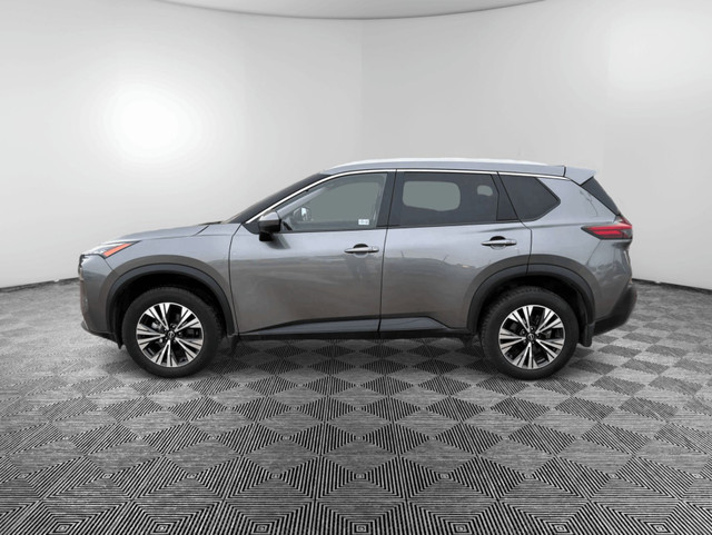 2022 Nissan Rogue AWD SV in Cars & Trucks in Medicine Hat - Image 2