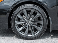 Clean Car fax Report and Accident free, Moonroof, One Owner, All The Right Options, Priced Below Cur... (image 4)