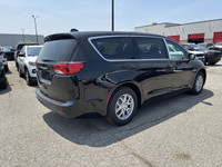 ENGINE: 3.6L PENTASTAR VVT V6 W/ESS (STD),DIAMOND BLACK CRYSTAL PEARL,BLACK SEATS,TRANSMISSION: 9-SP... (image 4)