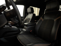 This GMC Canyon is equipped with: Cloth/CoreTec Seat Trim, Remote Vehicle Starter System, Heated Dri... (image 6)