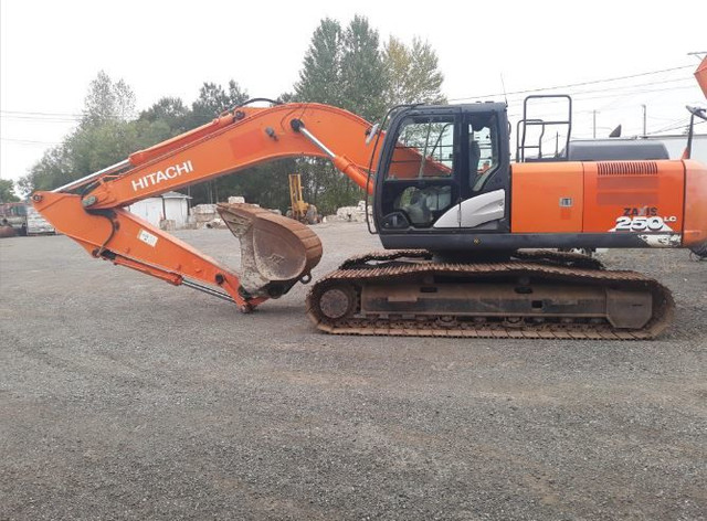 2015 HITACHI ZX250 LC-6 Crawler Excavators for sale in Heavy Equipment in Edmonton
