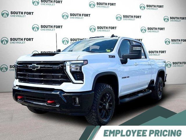 2025 Chevrolet Silverado 3500HD LT 4WD Crew Cab | Z71 & Trail in Cars & Trucks in Strathcona County
