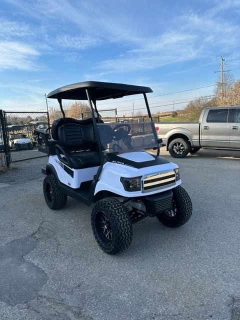 2018 CLUB CAR Tempo Alpha golf cart Lifted Premium Black seats in ATVs in Kitchener / Waterloo