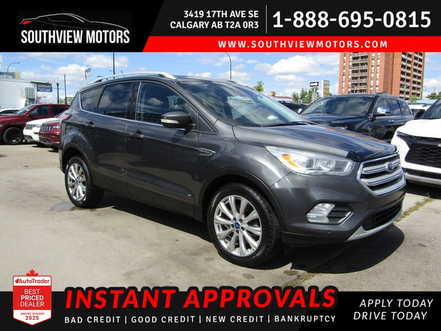 2018 Ford Escape TITANIUM 4WD 2.0L TURBO NAV/CAM/PANOROOF in Cars & Trucks in Calgary