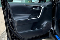 FINANCE OR LEASE PURCHASE PRICE: $39400 + HST + Finance/Lease Fee + Licensing CASH PRICE: $41400 + H... (image 7)