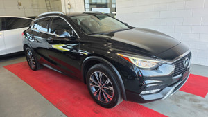 2018 Infiniti QX30 Luxury AWD