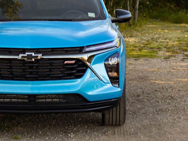 2025 Chevrolet Trax 2RS in Cars & Trucks in Edmonton - Image 4