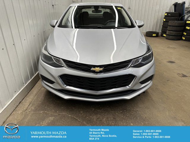 2018 Chevrolet Cruze LT Auto in Cars & Trucks in Yarmouth - Image 4