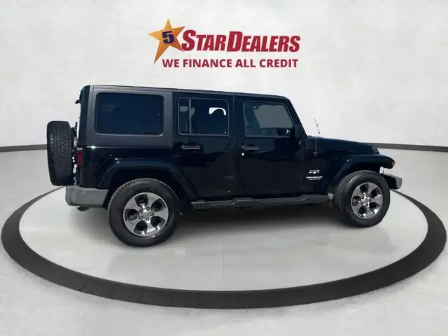 2016 Jeep WRANGLER UNLIMITED Sahara CLEAN MUSE SEE WE FINANCE AL dans Autos et camions dans London - Image 9