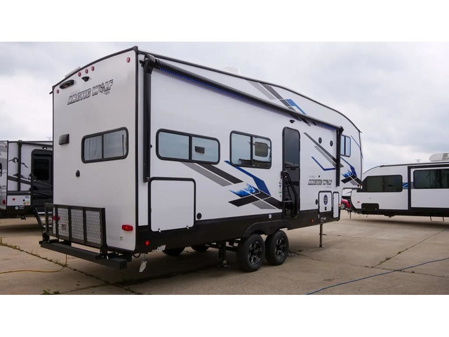 2024 Arctic Wolf 23MLE Paiement a partir de 137$/sem in Travel Trailers & Campers in Val-d'Or - Image 3