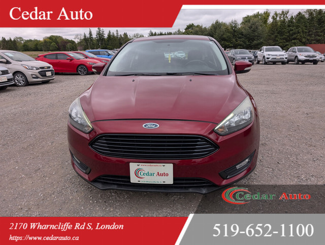 2016 Ford Focus SE Hatchback in Cars & Trucks in London - Image 4