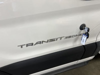FORD TRANSIT 350 CUBE 14 PIEDS 2017 AVEC DECKCAMION EN PARFAITE CONDITION ET VIENT AVEC UNE GARANTIE... (image 4)
