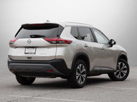 This Nissan Rogue boasts a Intercooled Turbo Regular Unleaded I-3 1.5 L/91 engine powering this Vari... (image 4)