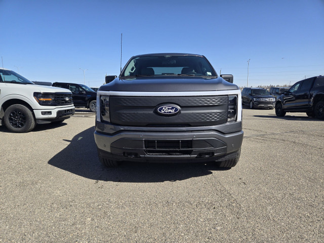 2025 Ford F-150 Lightning FLASH | MAX TOW PKG | MOBILE PWR CORD  in Cars & Trucks in Calgary - Image 2