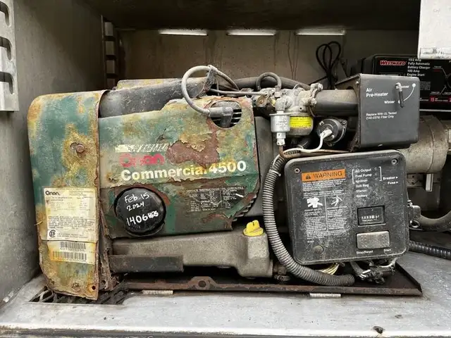 2001 ford F-450 SD Altec Service Truck Bucket Truck 2WD in Heavy Trucks in Richmond - Image 34