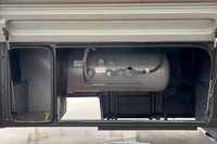 The 2002 National RV Sea Breeze LX 8311 is a well-rounded Class A motorhome designed for comfort and... (image 6)