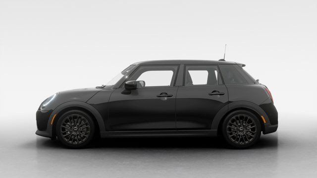 2026 MINI 5 Door Cooper C dans Autos et camions  à Laval/Rive Nord - Image 4