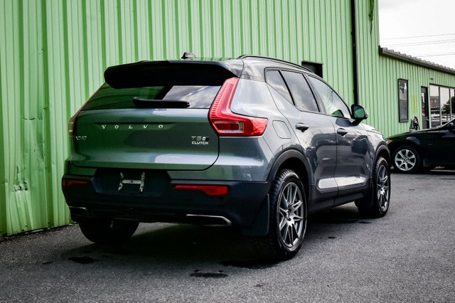 2019 Volvo XC40 T5 AWD Momentum • SUNROOF • HEATE SEATS • CP/AA in Cars & Trucks in Cornwall - Image 3