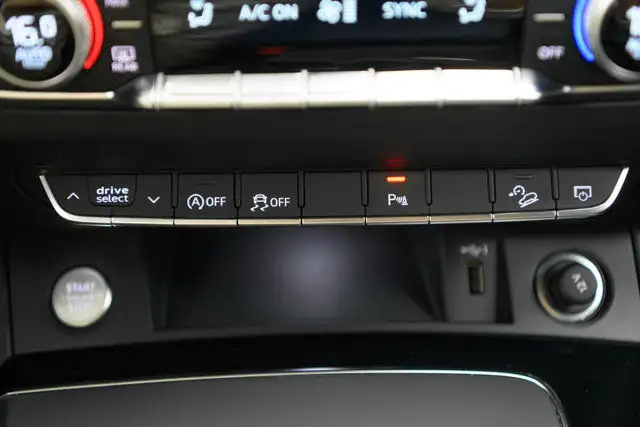 2024 Audi Q5 Komfort in Cars & Trucks in Winnipeg - Image 18