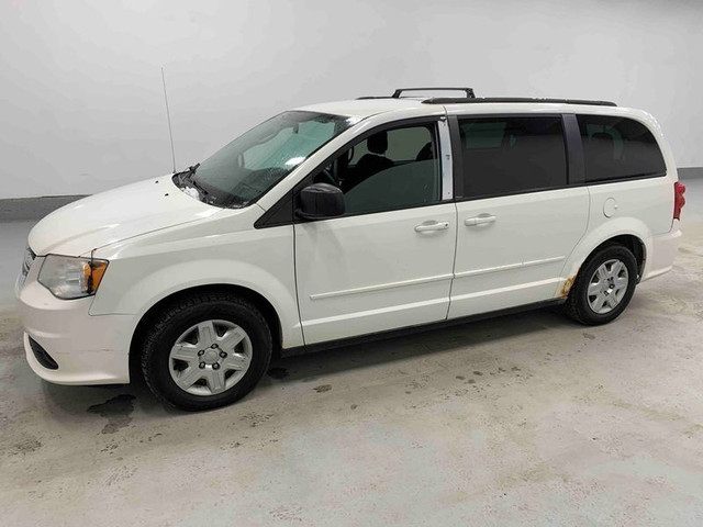 2012 Dodge Grand Caravan in Cars & Trucks in Lethbridge - Image 2