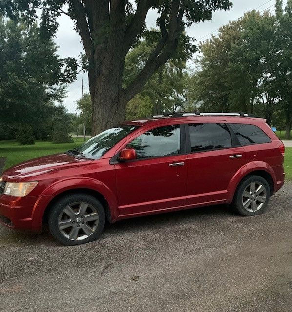 2010 Dodge Journey R/T in Cars & Trucks in St. Catharines