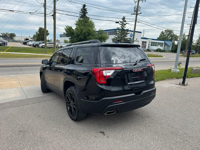 2023 GMC Acadia SLT 3.6L V6 4WD in Cars & Trucks in Calgary - Image 2
