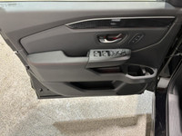 See Dealer Website for Details. 2025 Honda Pilot Black Edition Engine: V6 Cylinder Engine 3.5L L/100... (image 7)